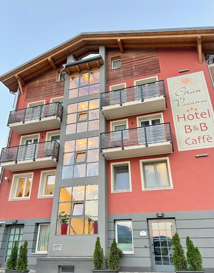 Hotel Gran Vacanze Rooms & Apartments Dimaro Eksteriør billede