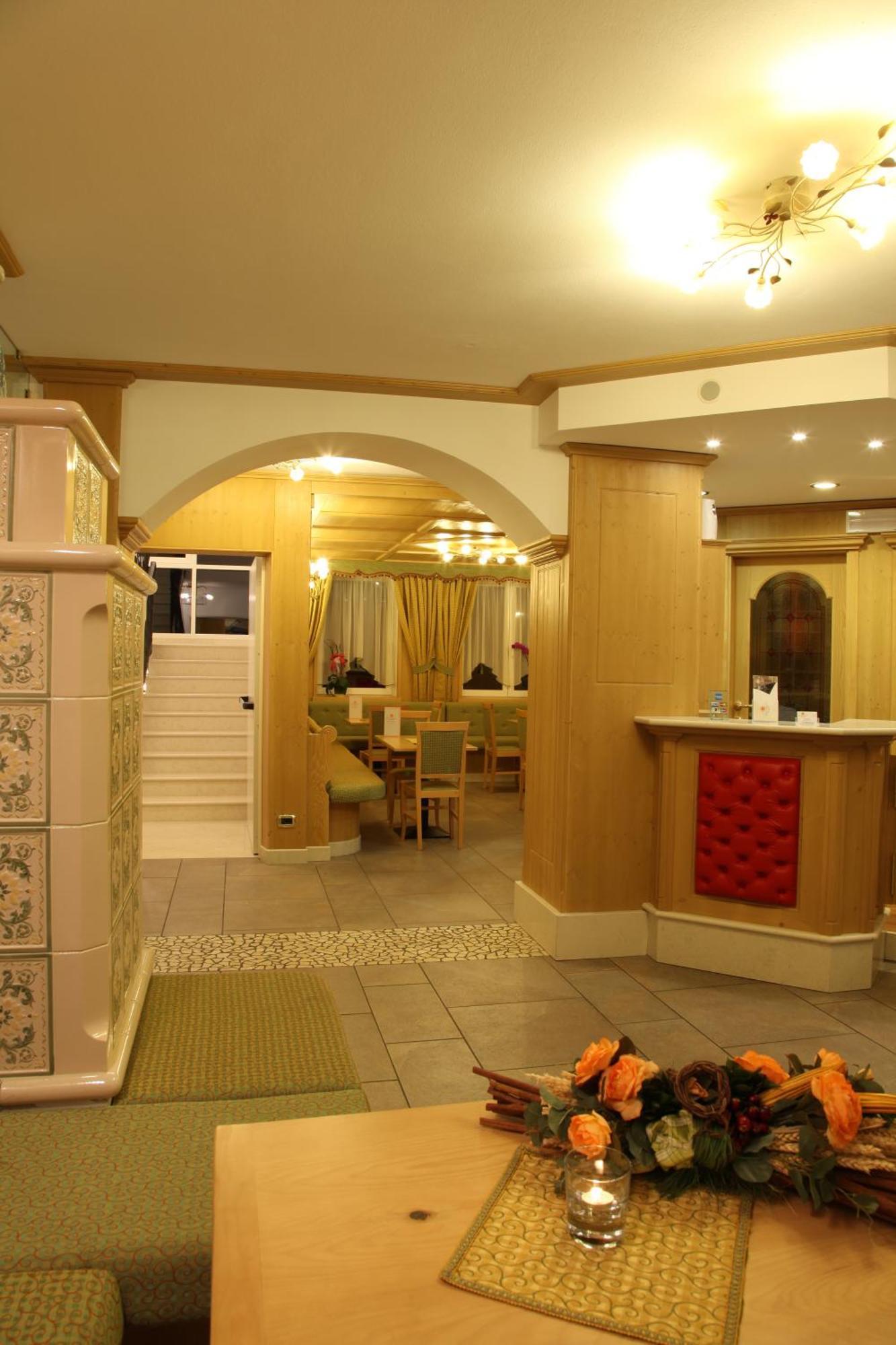 Hotel Gran Vacanze Rooms & Apartments Dimaro Eksteriør billede