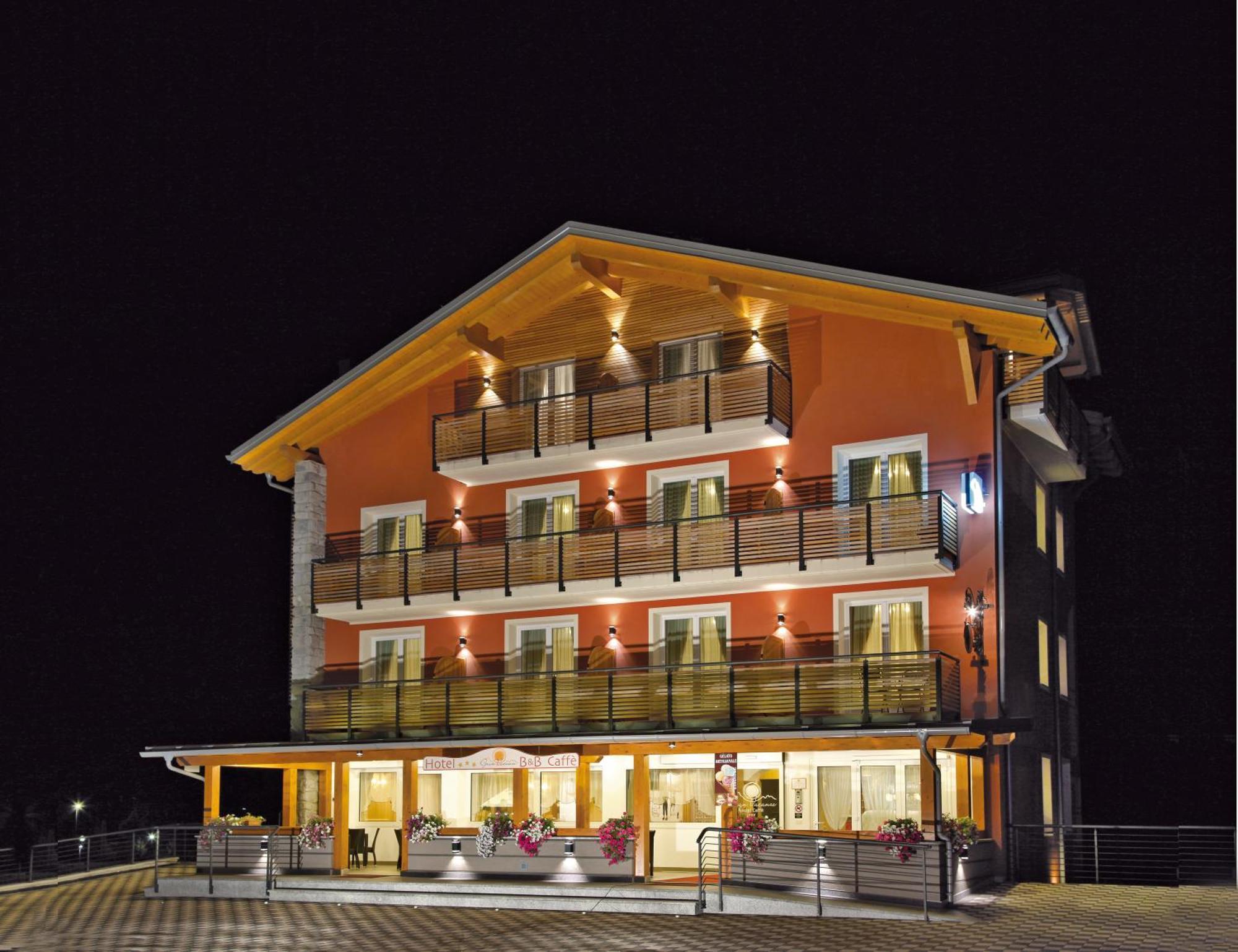 Hotel Gran Vacanze Rooms & Apartments Dimaro Eksteriør billede