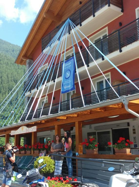 Hotel Gran Vacanze Rooms & Apartments Dimaro Eksteriør billede